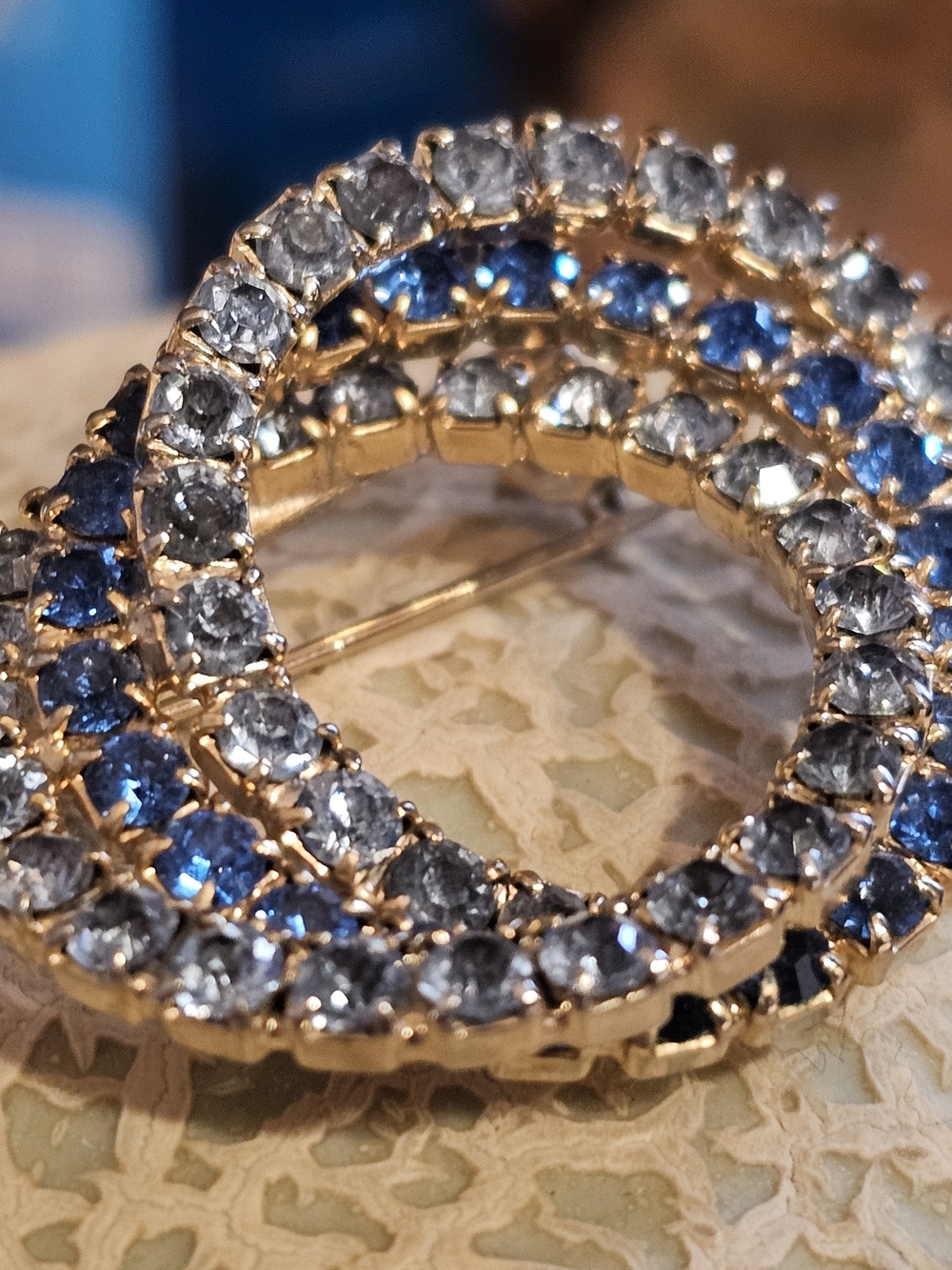 Source Unknown Gold-Tone Blue and Light Blue Crystal Double Circle Brooch